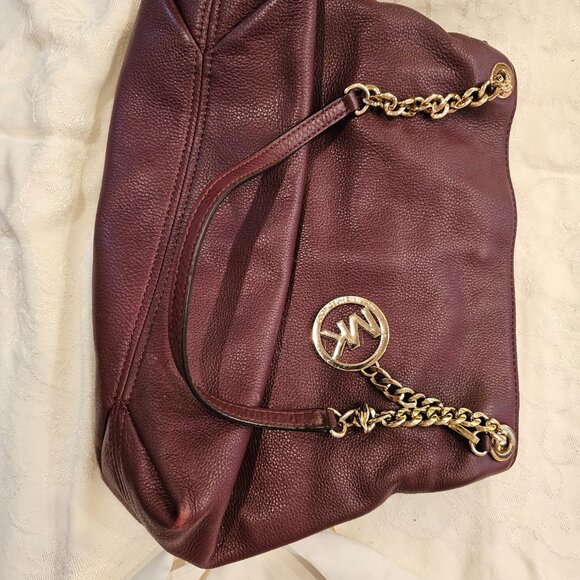 Michael Kors Butter Soft Leather Shoulder Bag - Picture 2 of 4